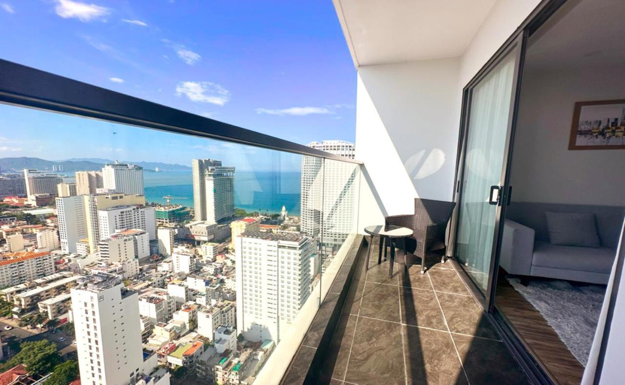 Sunny Smes - Virgo Nha Trang Exterior foto