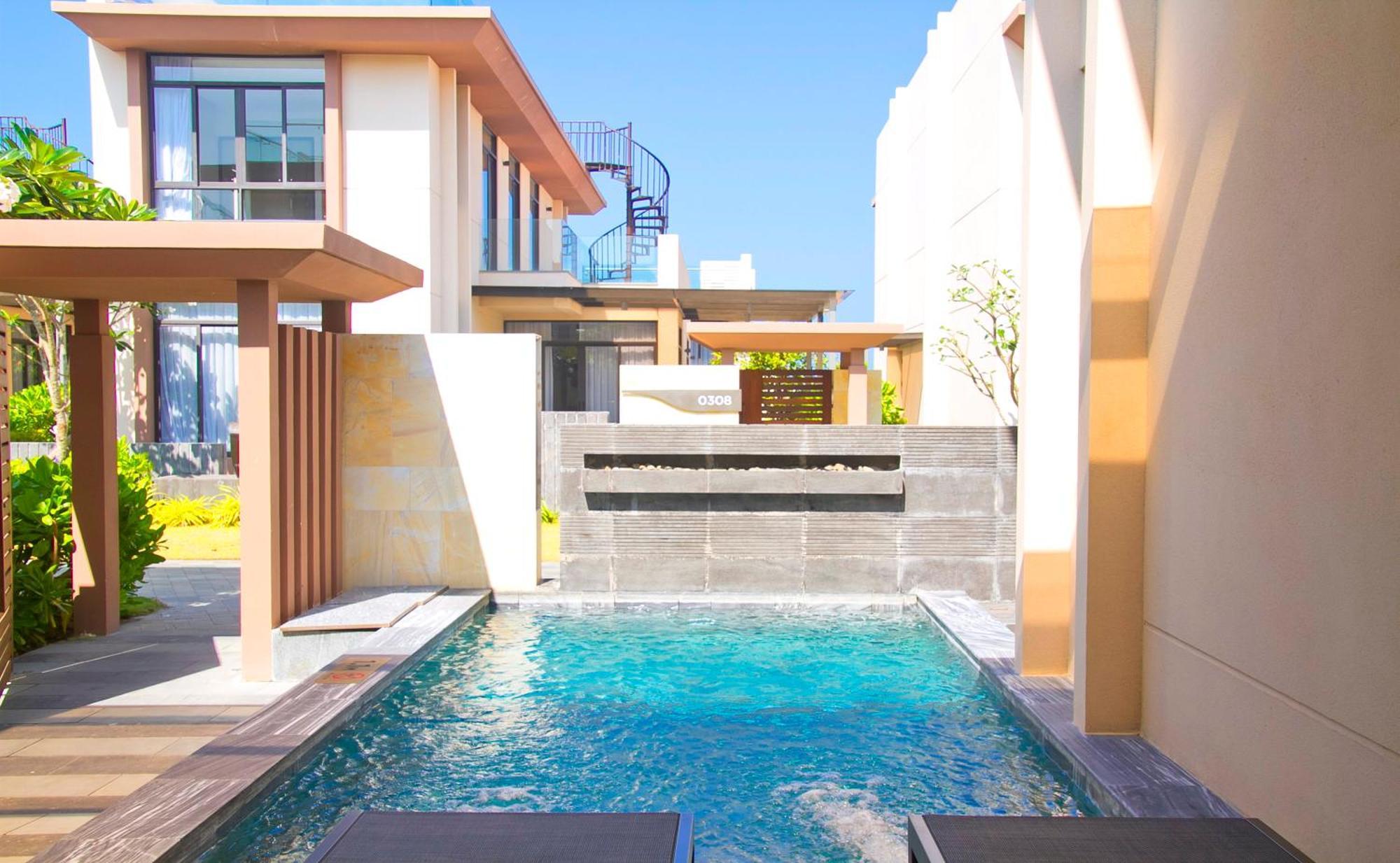 Sunny Smes - Virgo Nha Trang Exterior foto