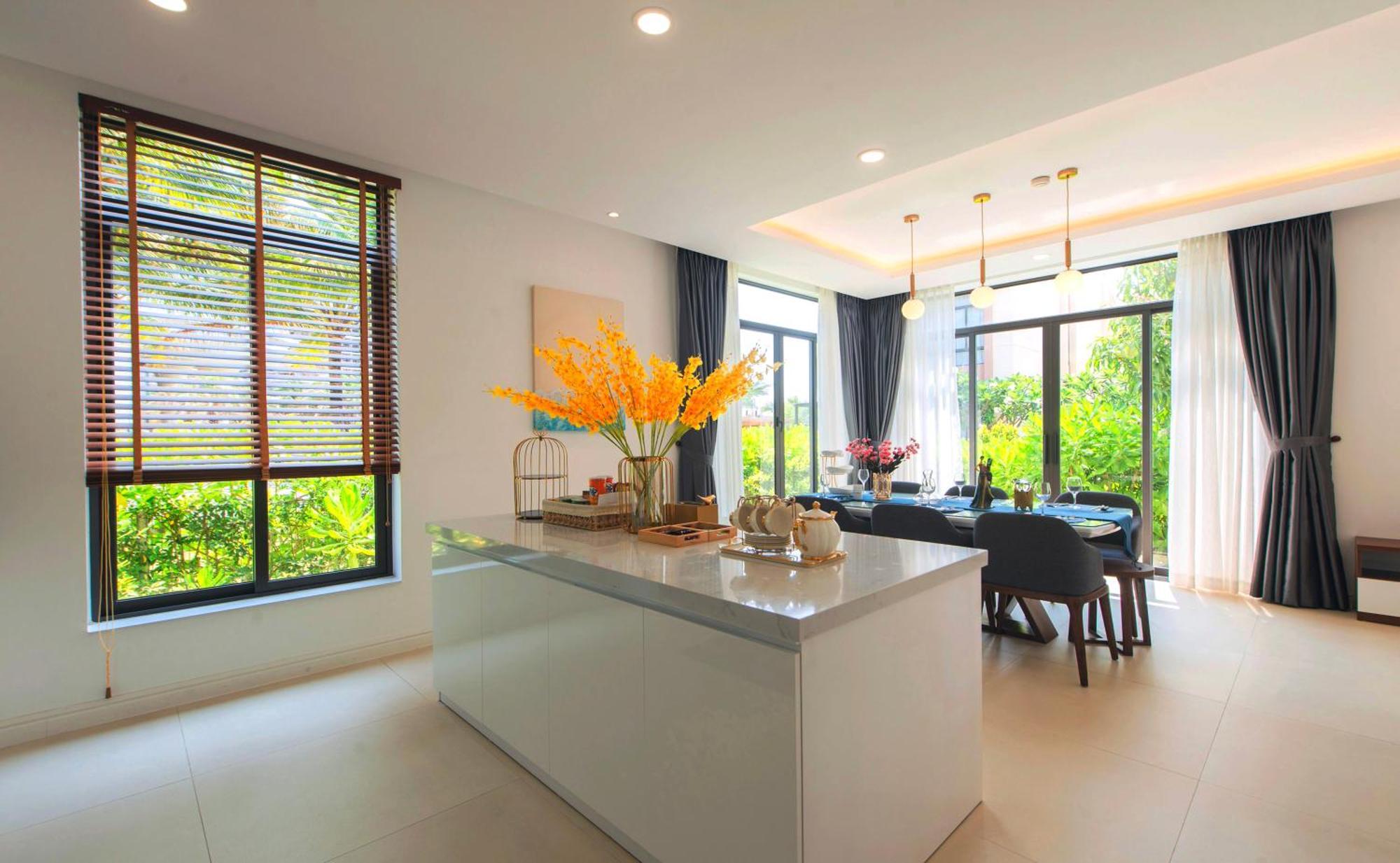 Sunny Smes - Virgo Nha Trang Exterior foto
