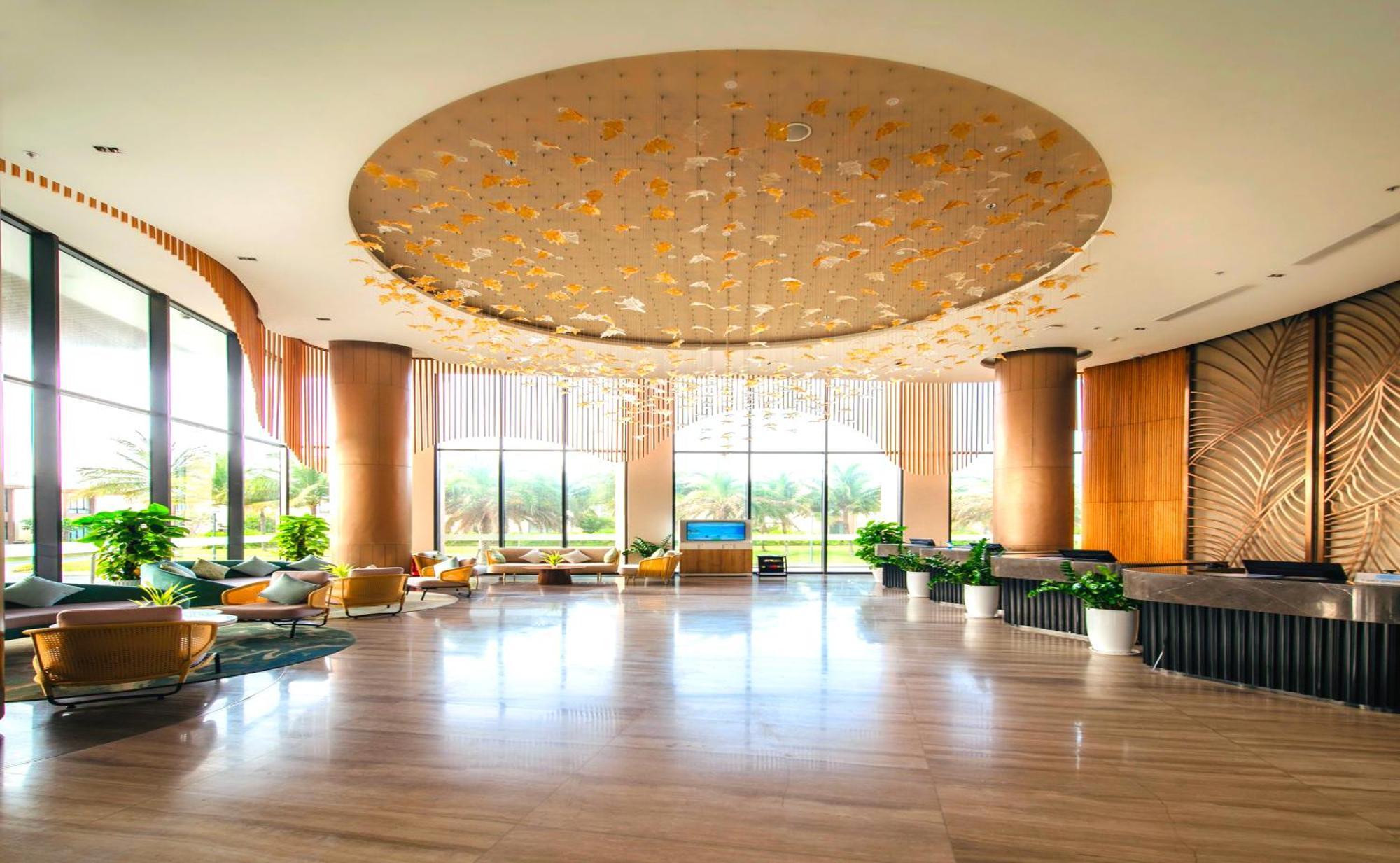 Sunny Smes - Virgo Nha Trang Exterior foto