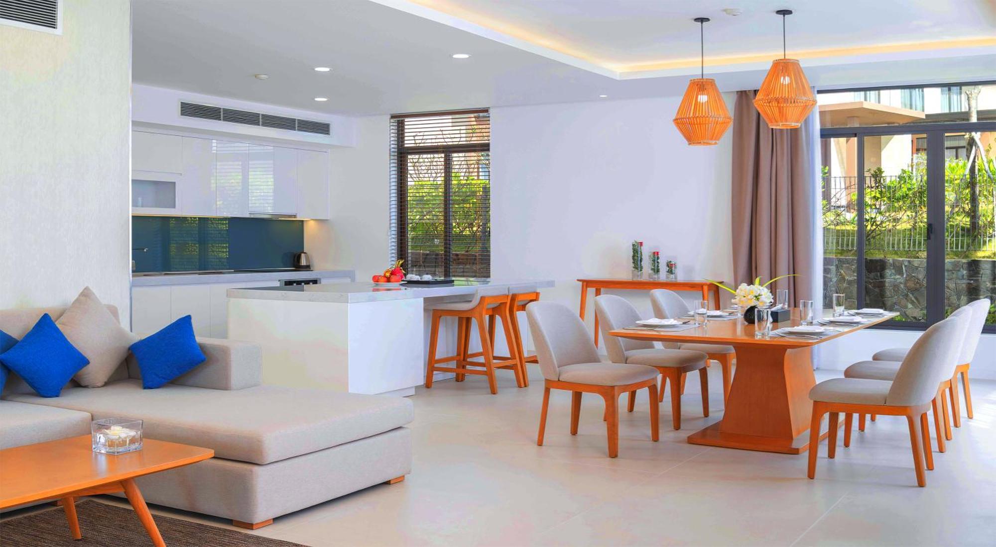 Sunny Smes - Virgo Nha Trang Exterior foto