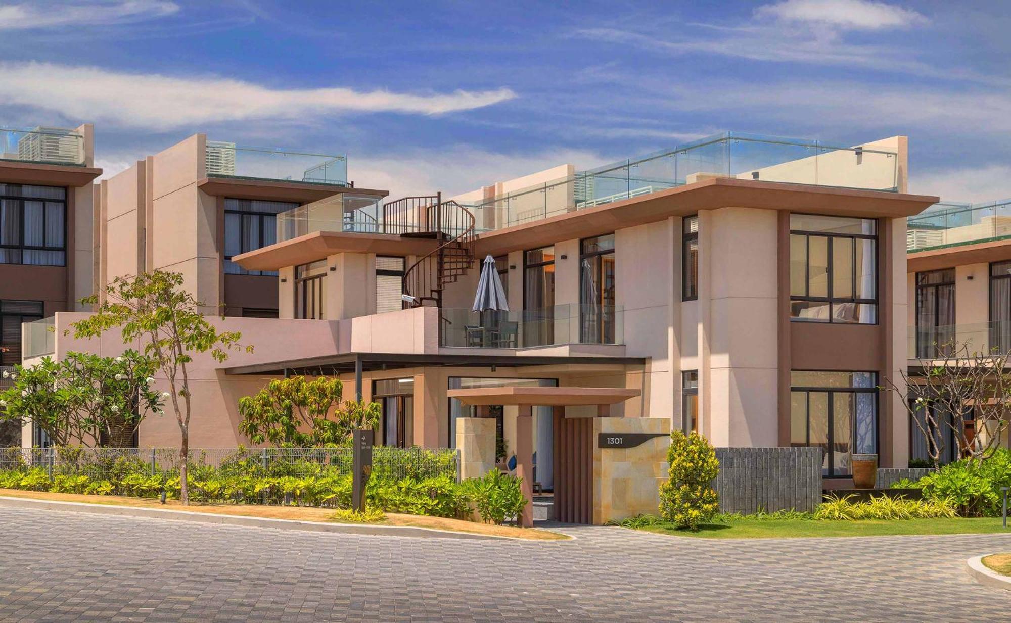 Sunny Smes - Virgo Nha Trang Exterior foto